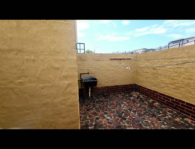 3 BEDROOM SECTIONAL TITLE FOR SALE IN SAFARI GARDENS
